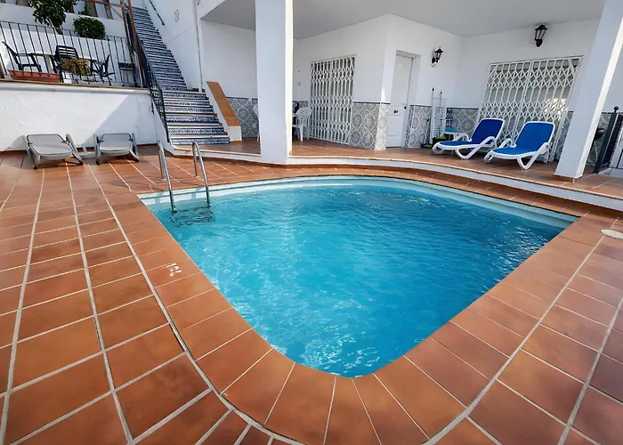 Vista Con Piscina Privada - Lual * Nerja