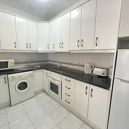 Vista Con Piscina Privada - Lual דירה *