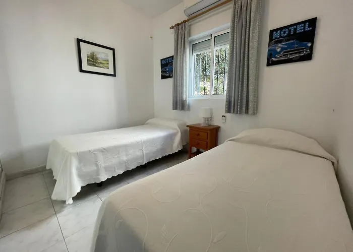 Vista Con Piscina Privada - Lual * Nerja