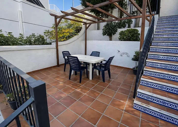 Vista Con Piscina Privada - Lual * Nerja