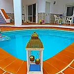 Vista Con Piscina Privada - Lual