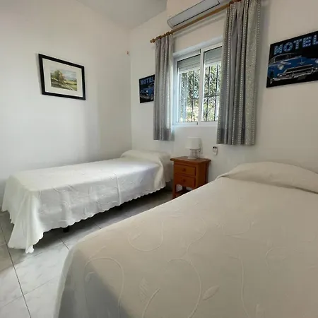 Vista Con Piscina Privada - Lual * Nerja